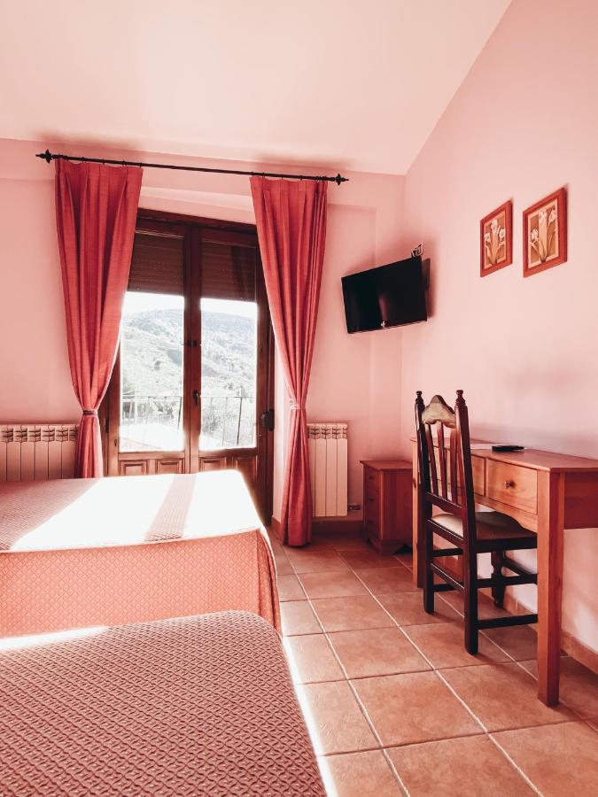 Hotel Valdevecar Albarracín Kültér fotó